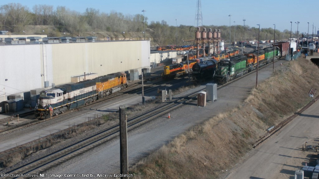 RDG 2100, CREX, IAIS & BNSF Engines